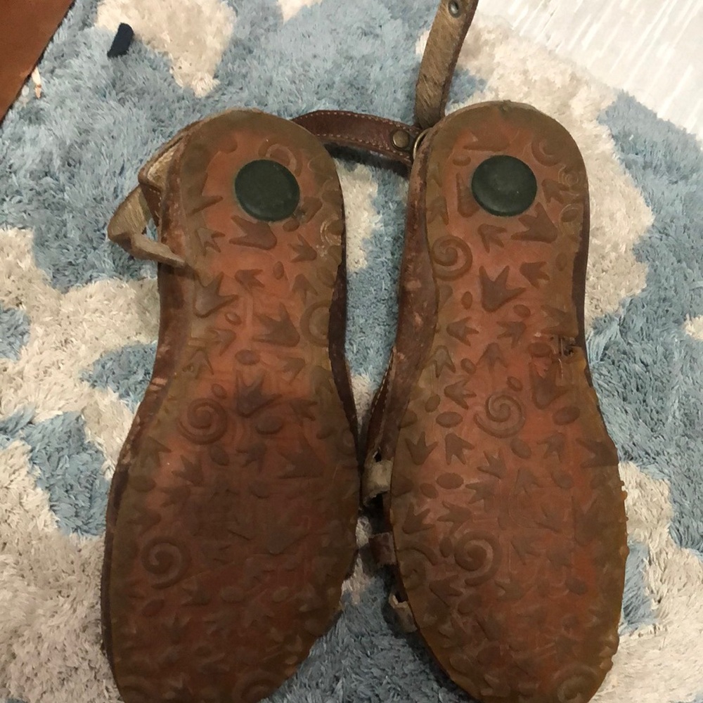 Women's Brown Leather Sandals - Picture 3 of 3